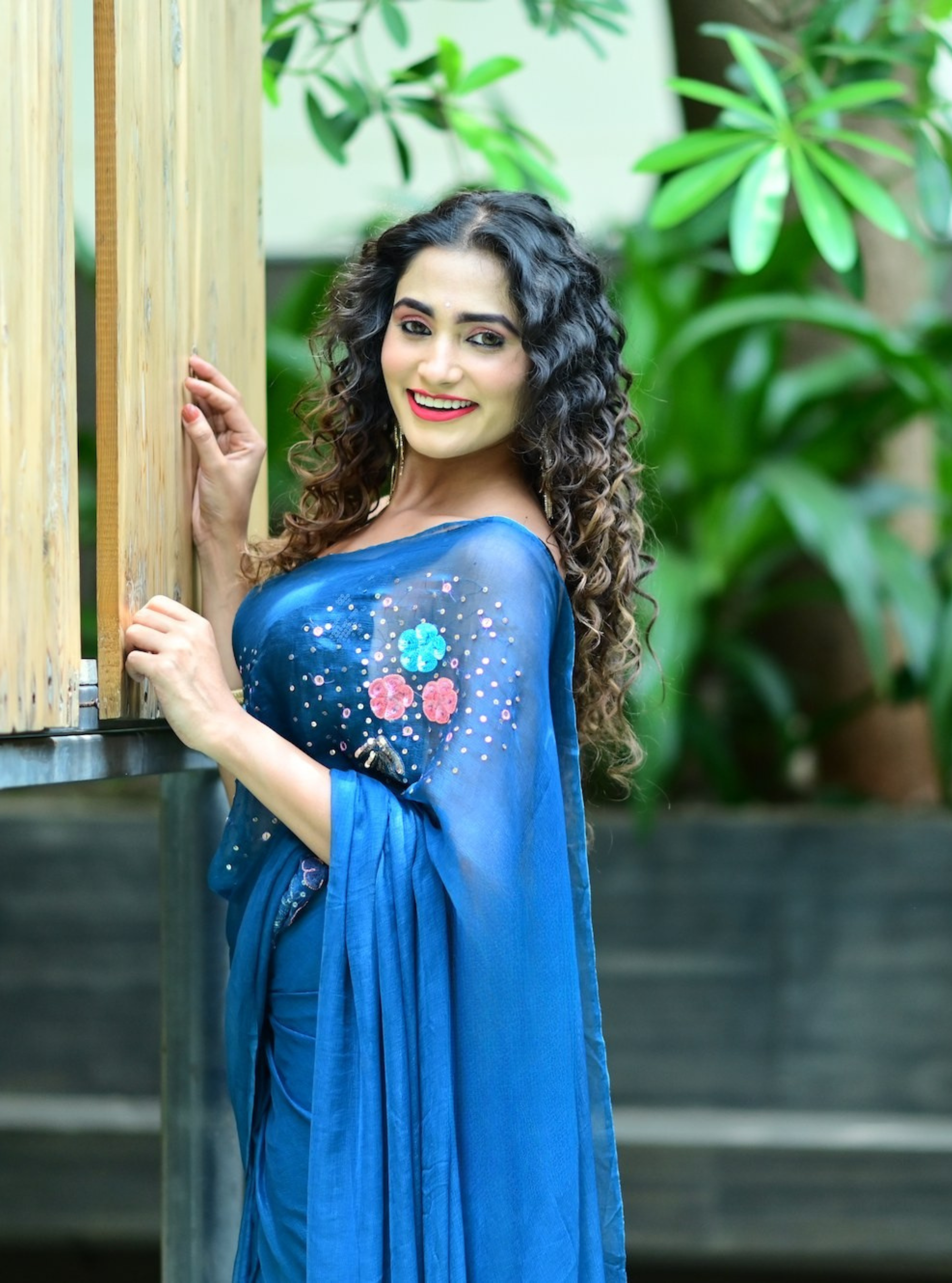Myra Hand-embroidered Chiffon Saree