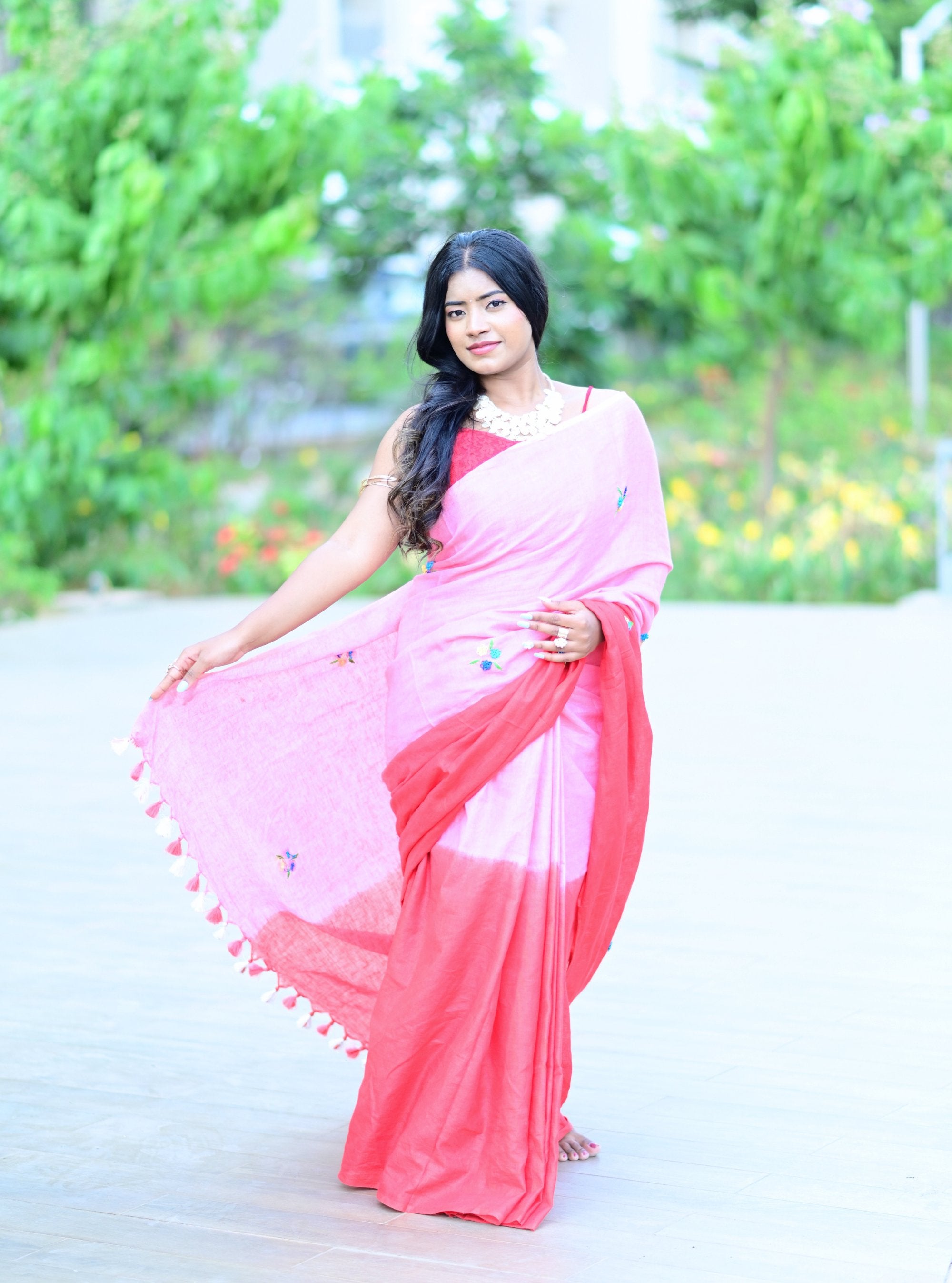 Aanya Hand-embroidered Ombre Linen Saree