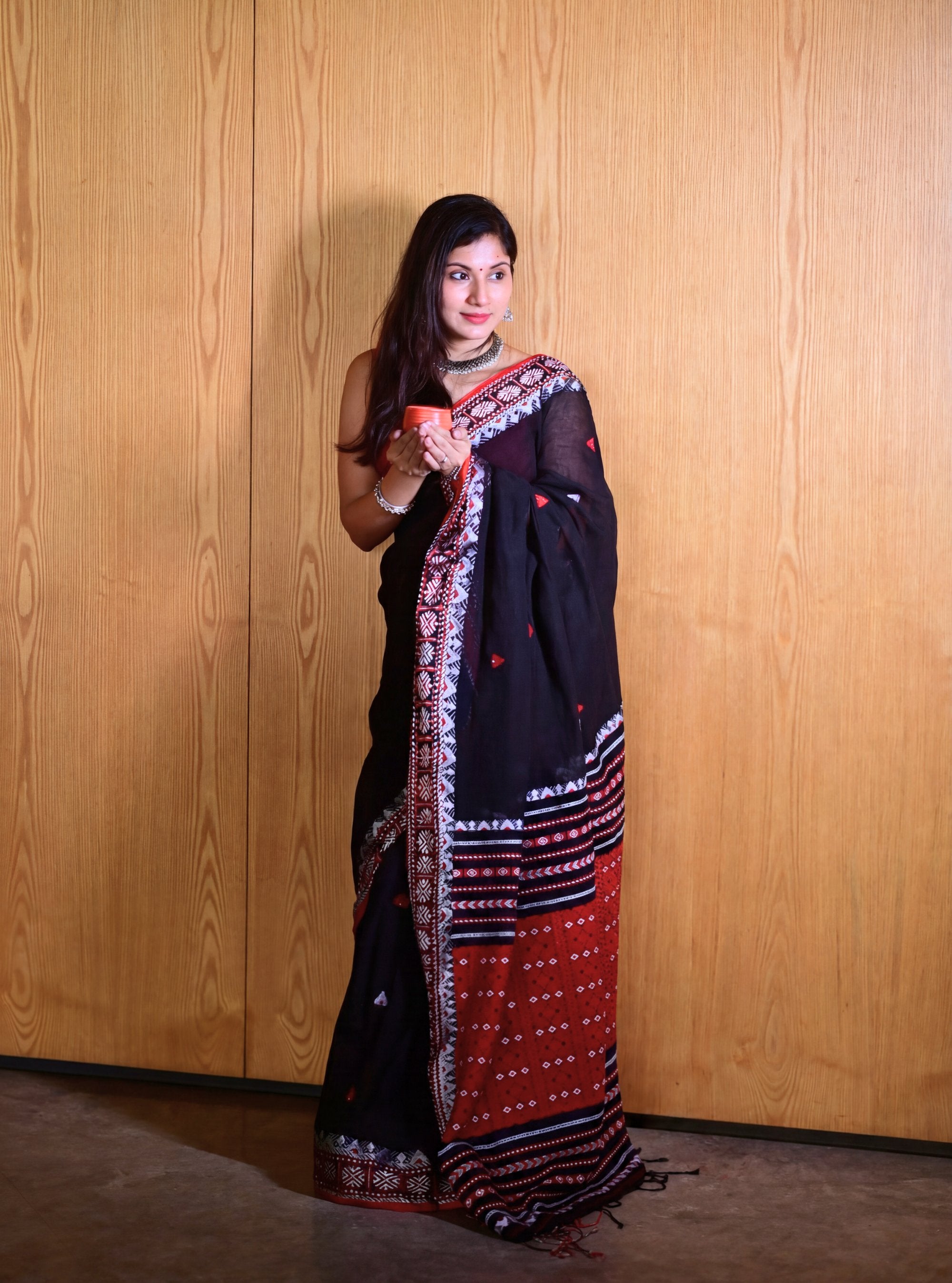 Nisha Handwoven Jamdani Saree
