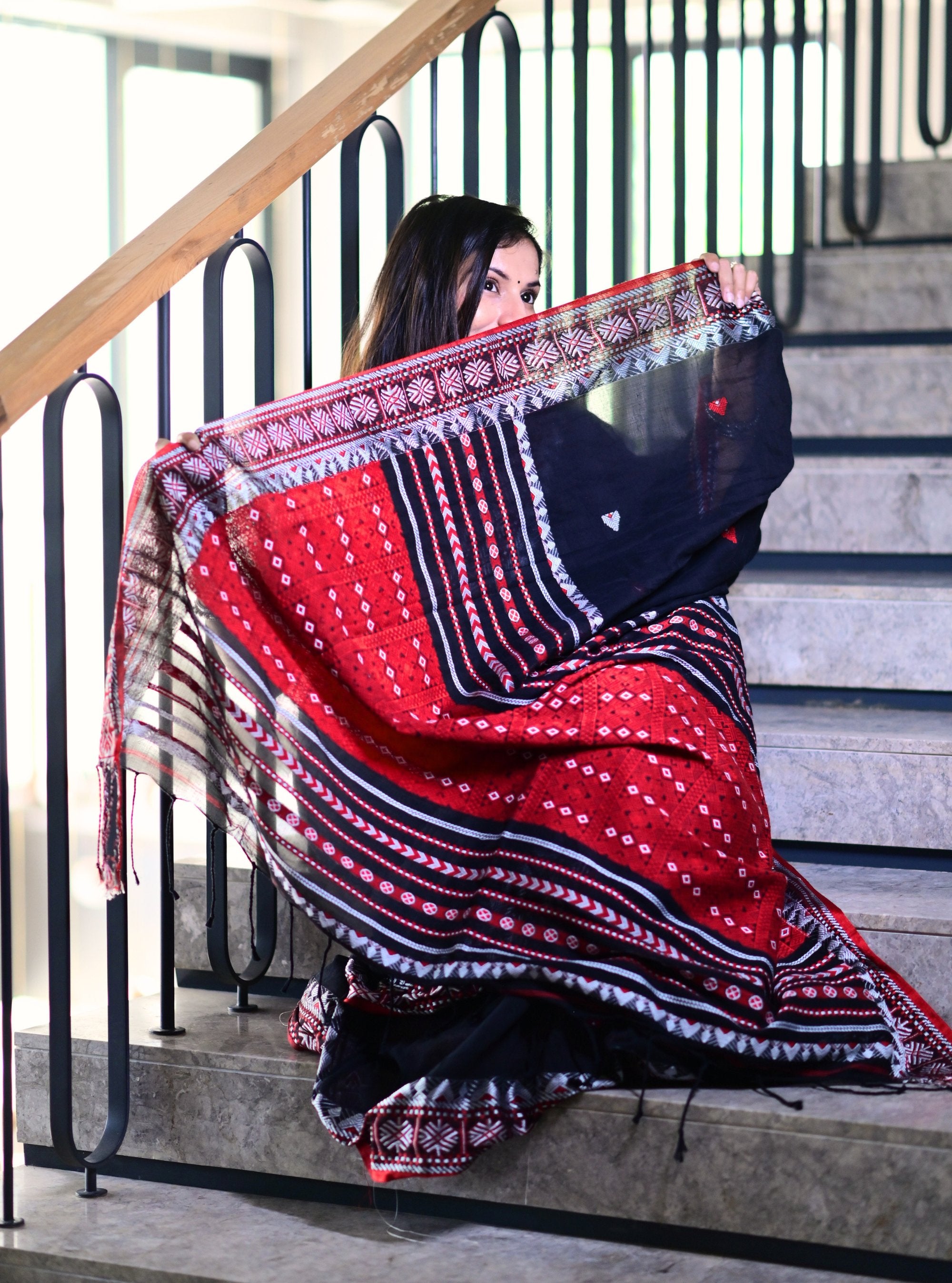 Nisha Handwoven Jamdani Saree
