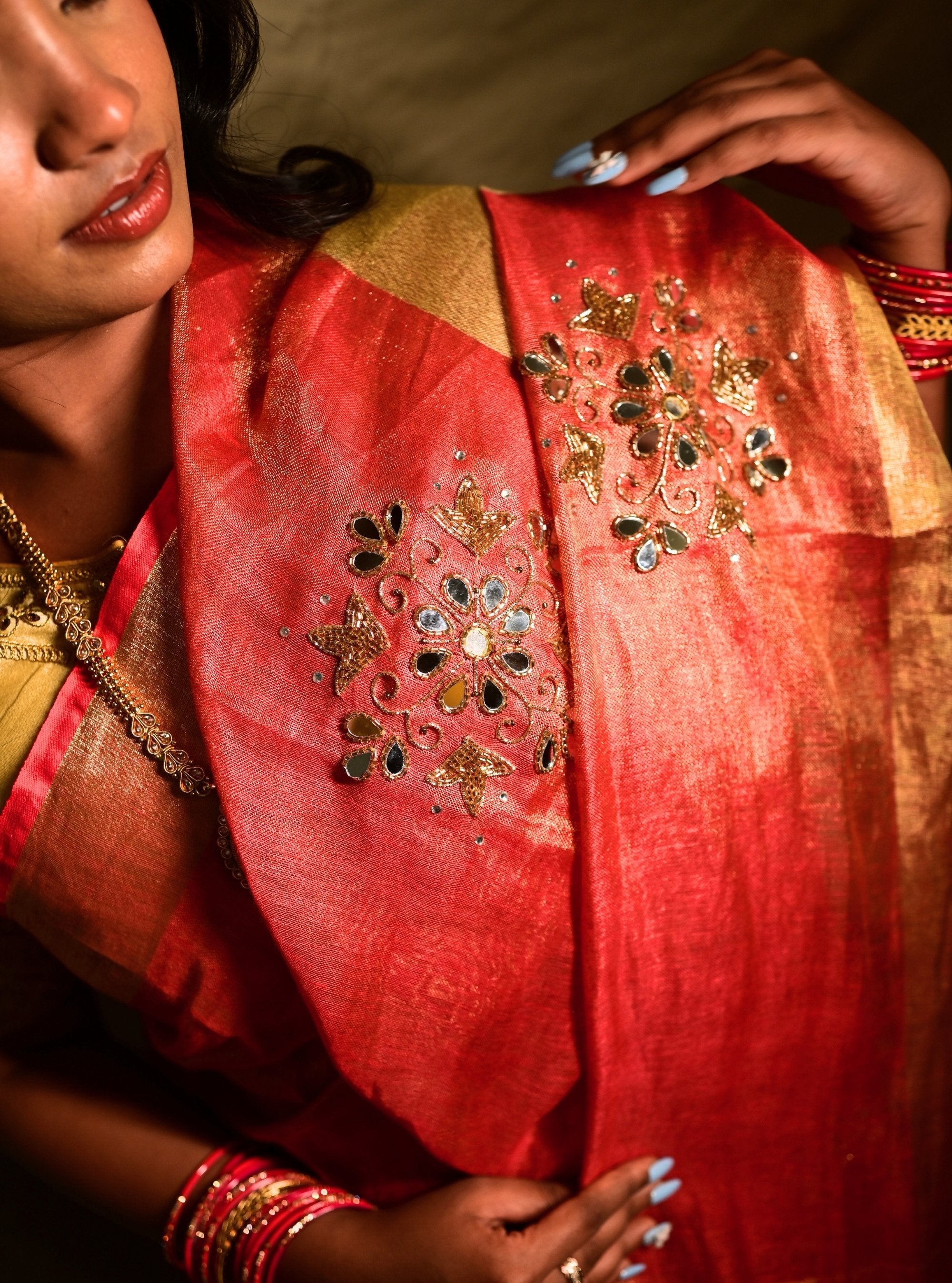 Aabha Handwork Zari Linen saree