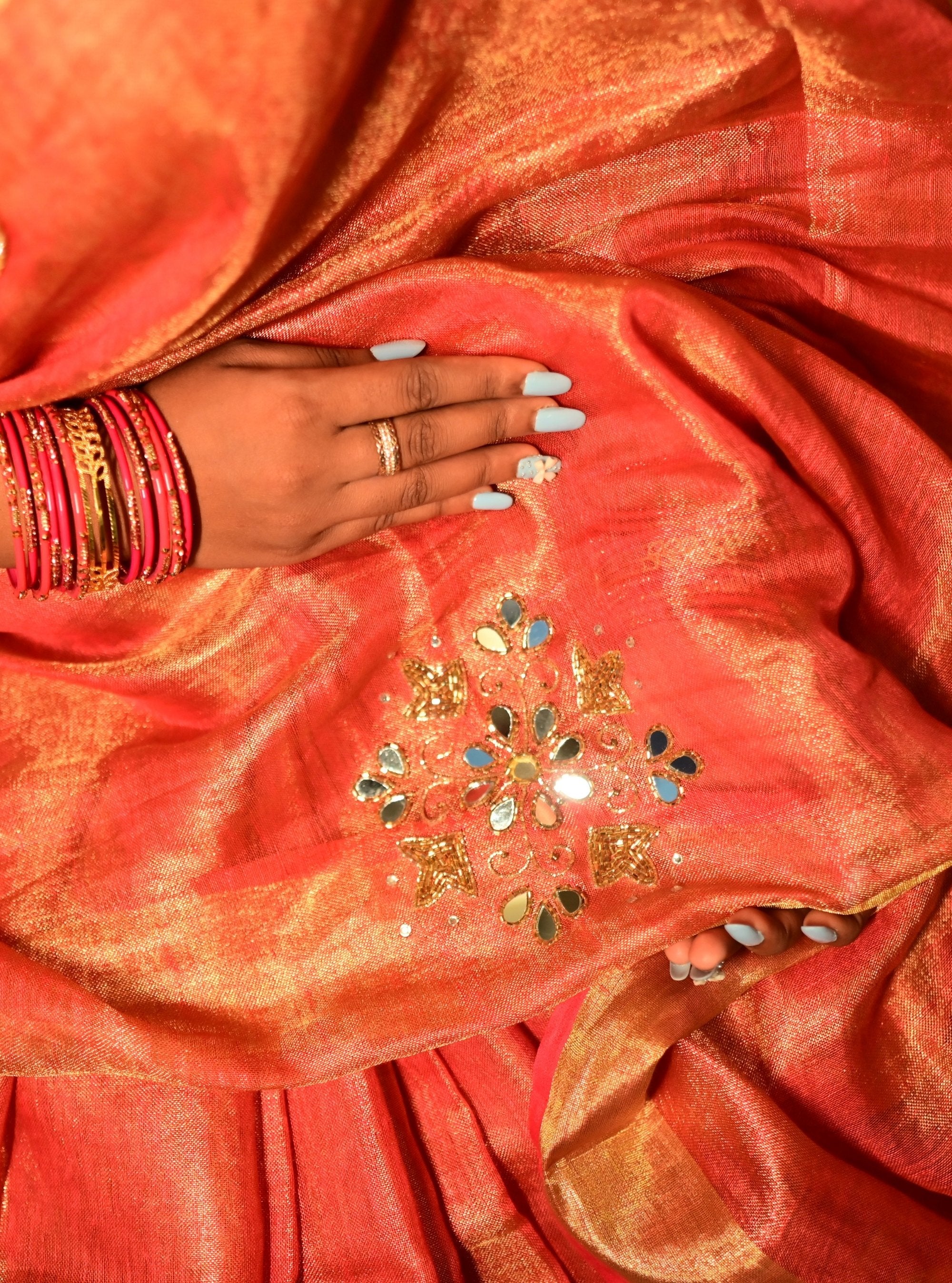 Aabha Handwork Zari Linen saree