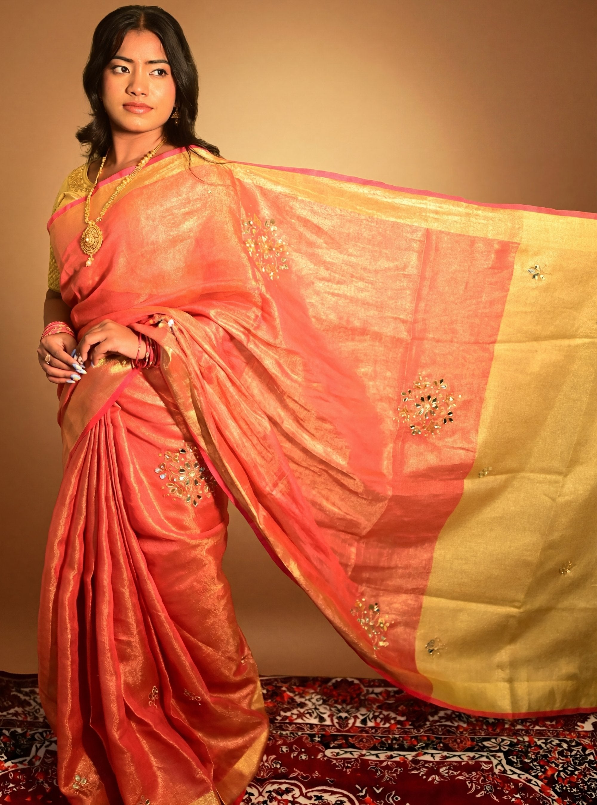 Aabha Handwork Zari Linen saree