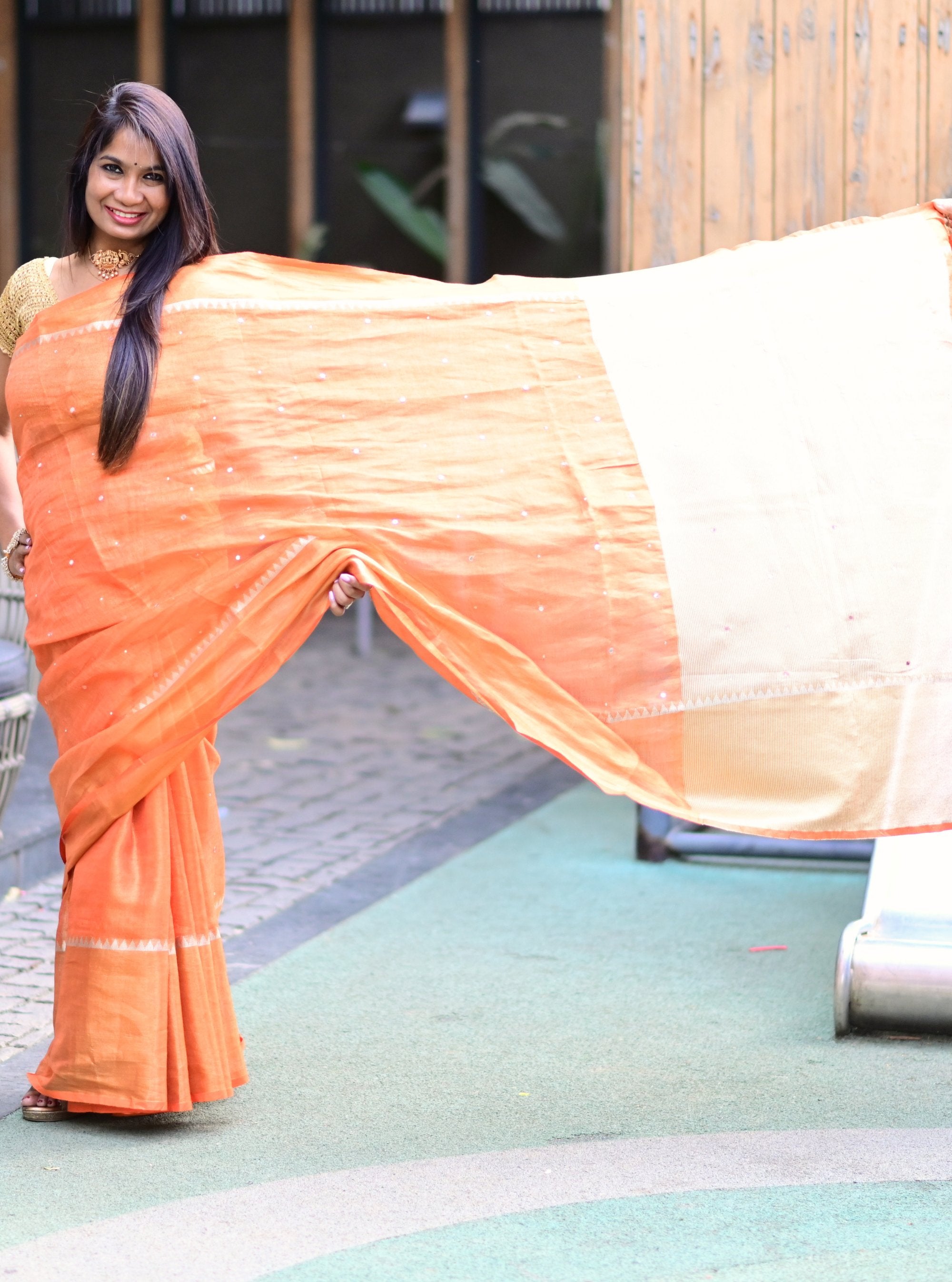 Kavya Mirror-work Zari Linen Saree