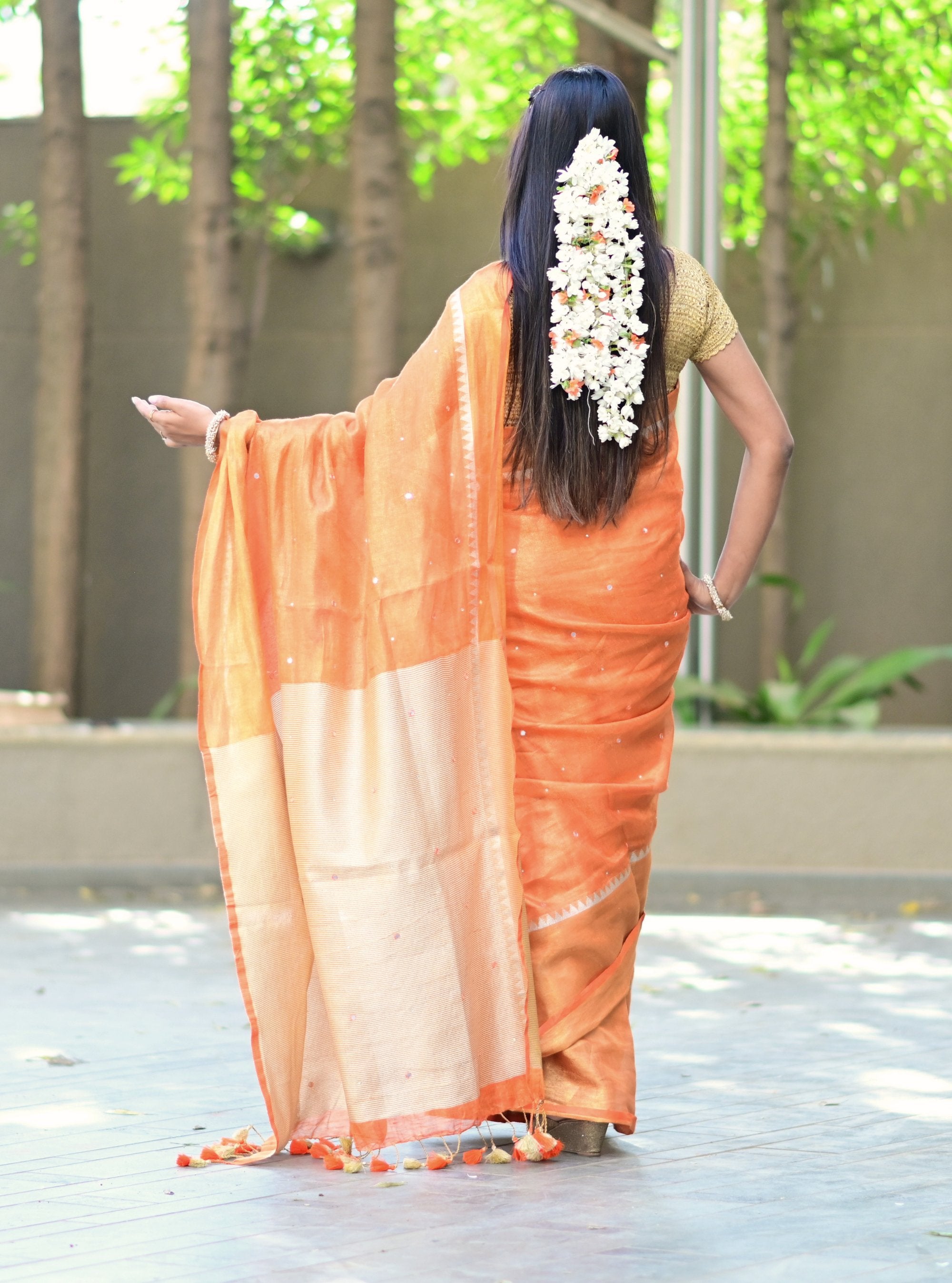 Kavya Mirror-work Zari Linen Saree