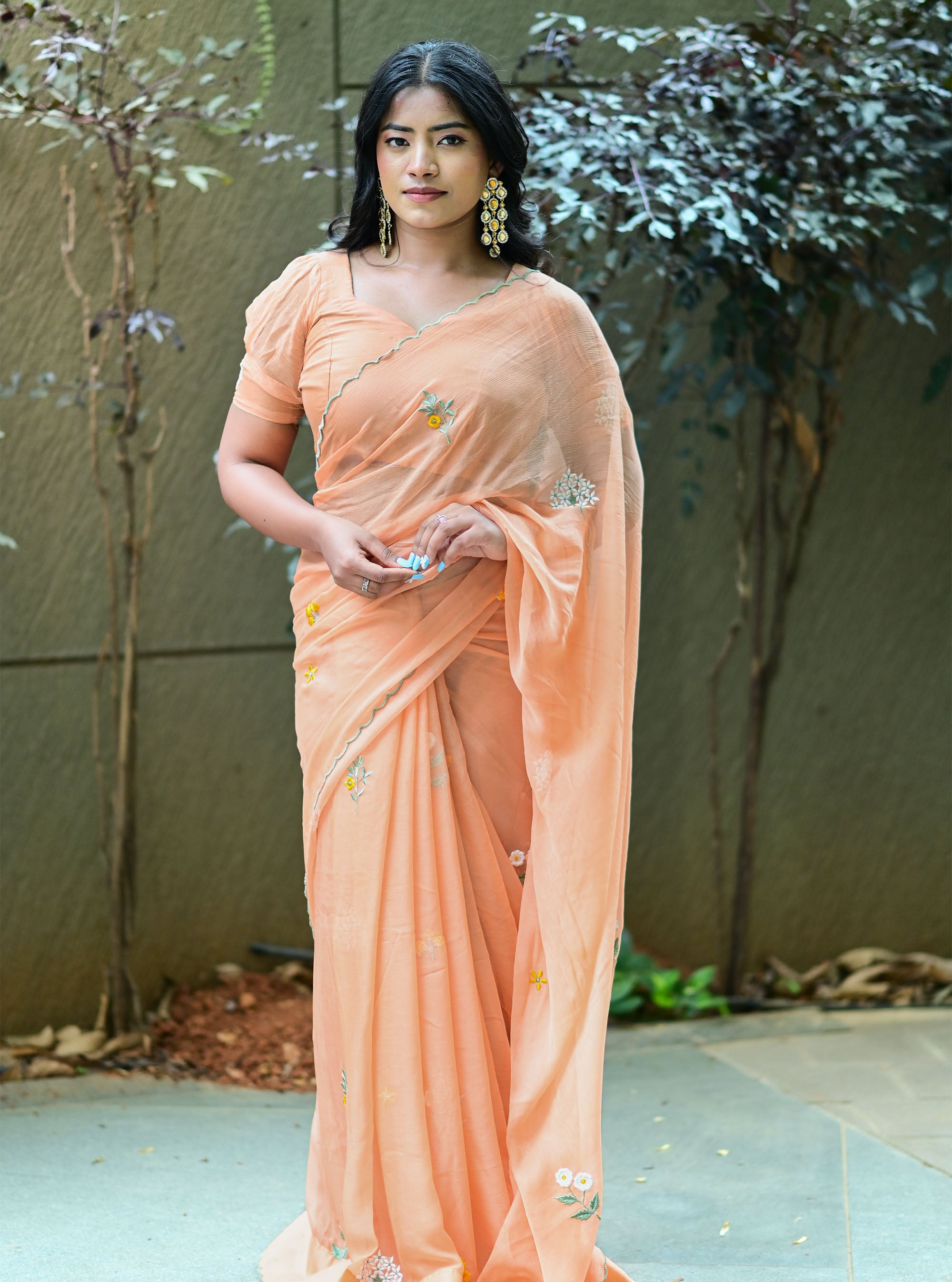 Aavya Embroidered Chiffon Saree