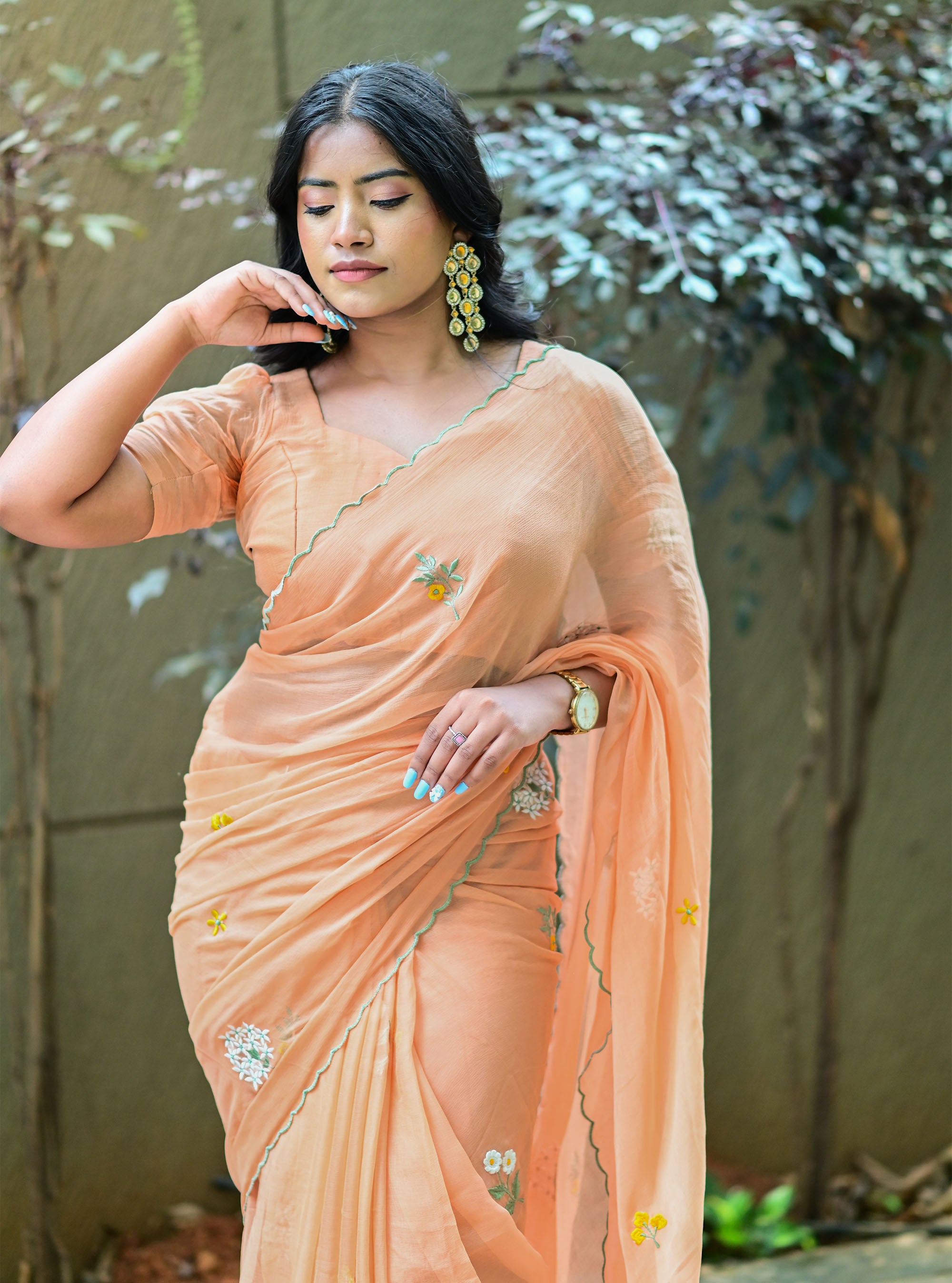 Aavya Embroidered Chiffon Saree