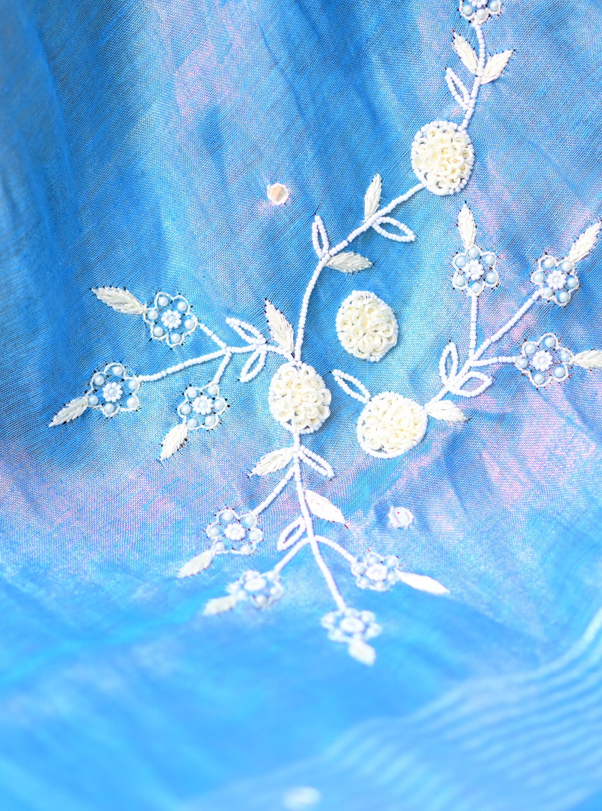 Bhagya Hand-embroidered Zari Linen Saree